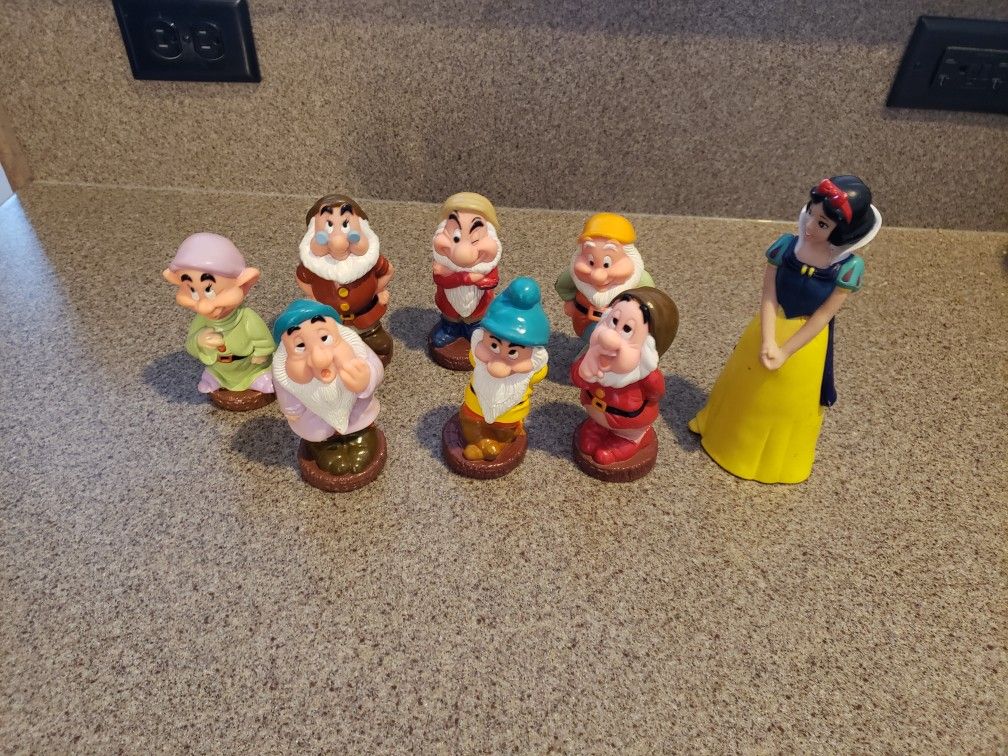 Vintage Disney's Snow White & the Seven Dwarfs Bath Toys