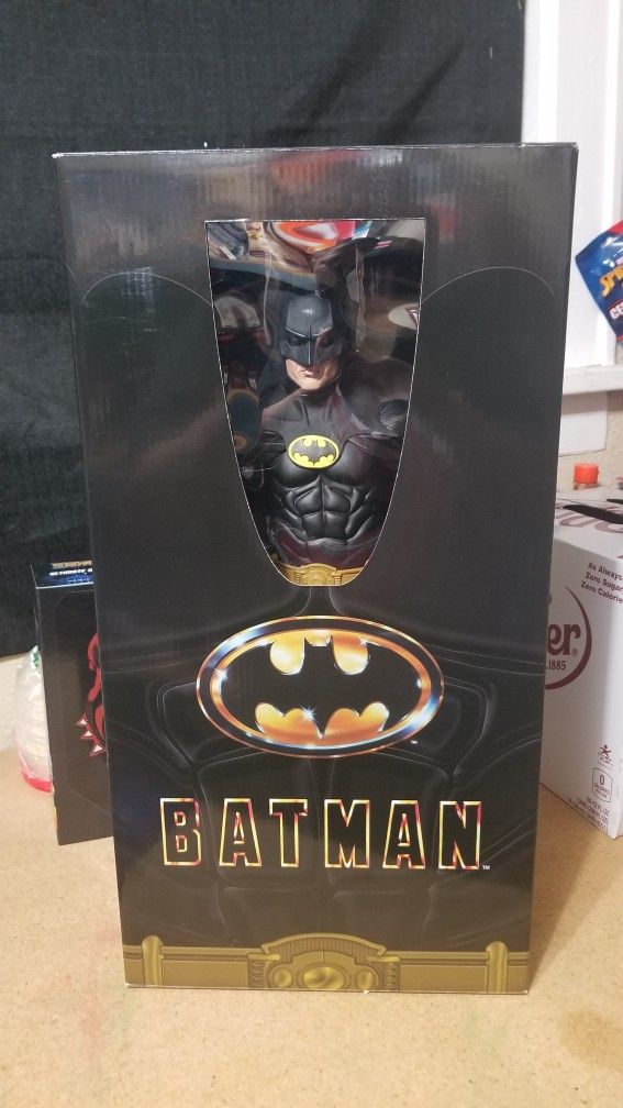 NECA 1989 Batman Michael Keaton Action Figure 1/4 Scale