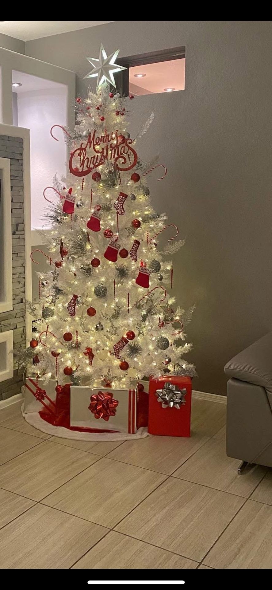 Christmas Tree 7FT Tall (O.B.O)