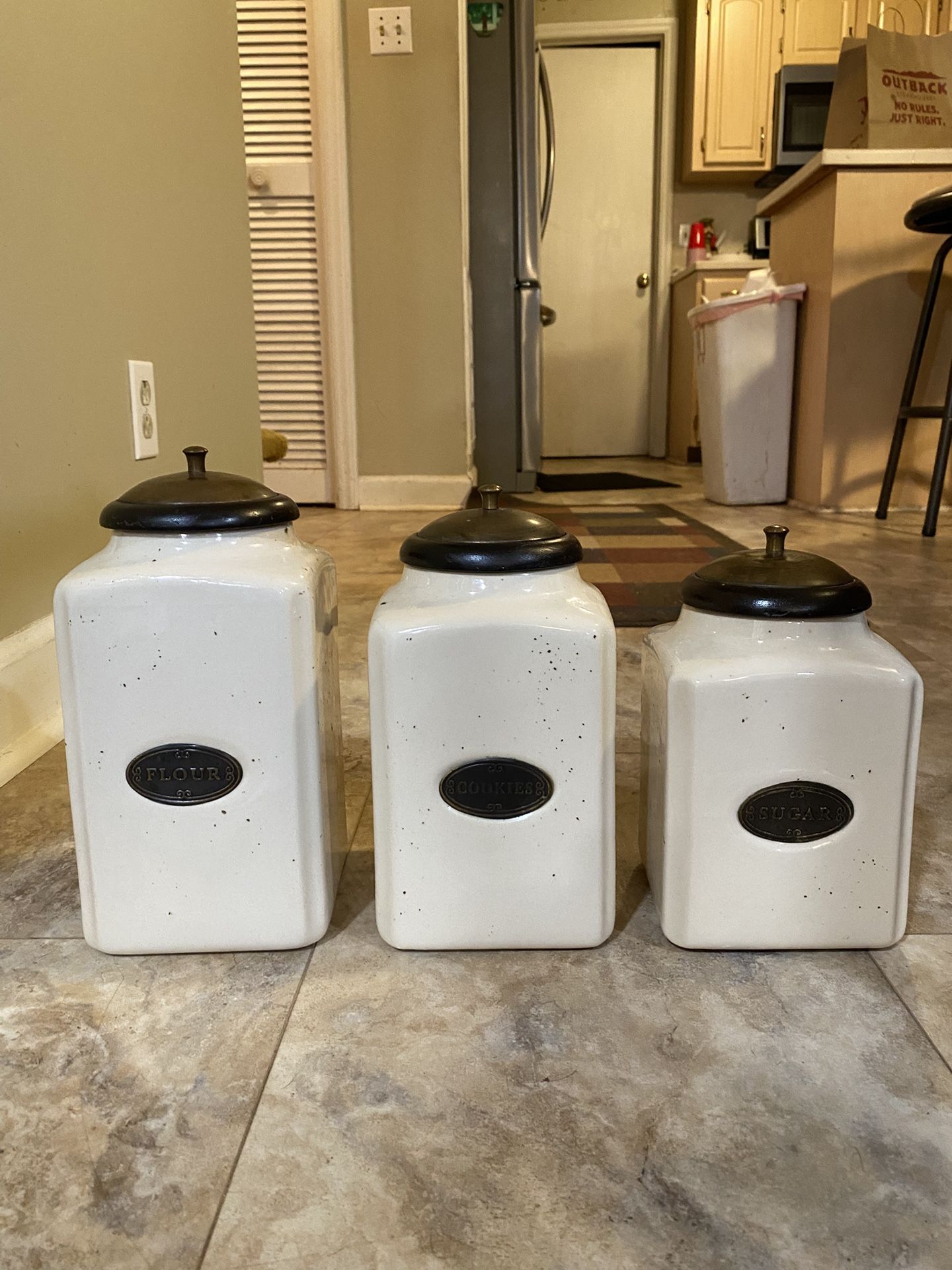 Ceramic canister set (3)