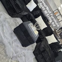 ✨️ Sectionals, 2pc Sofas ✨️ Furniture Queen Bedrooms, Dining Avail