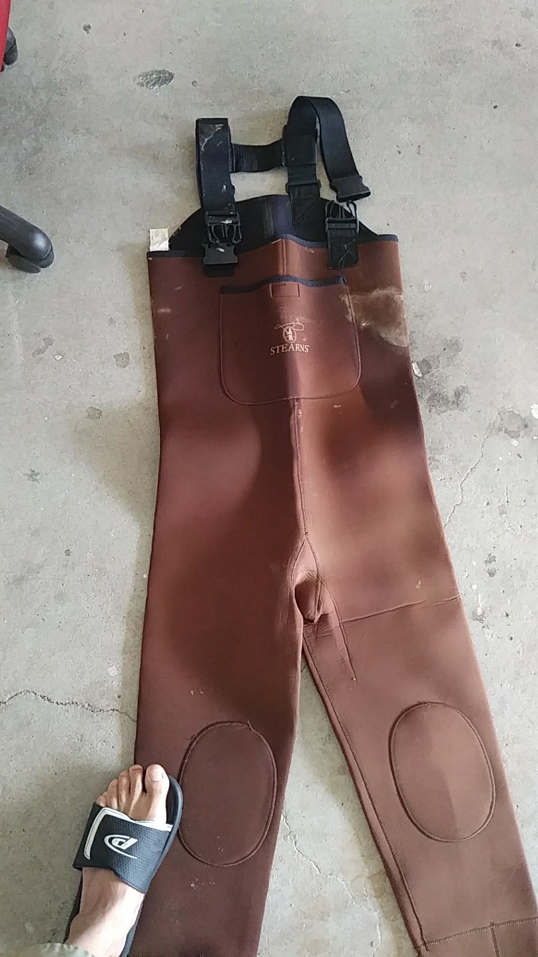 Float tube and waiters suit