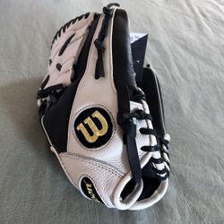 Wilson Baseball Glove 