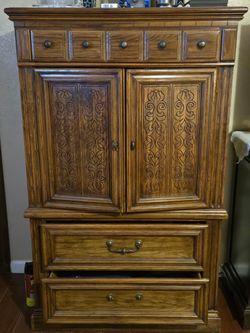 Oak Finish Cest