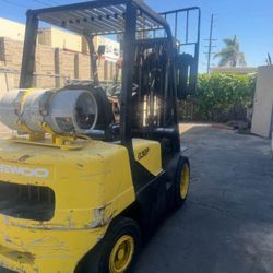 Forklift