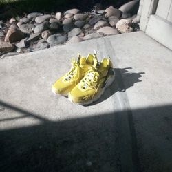 Size 12 Black And Yellow Huaraches 