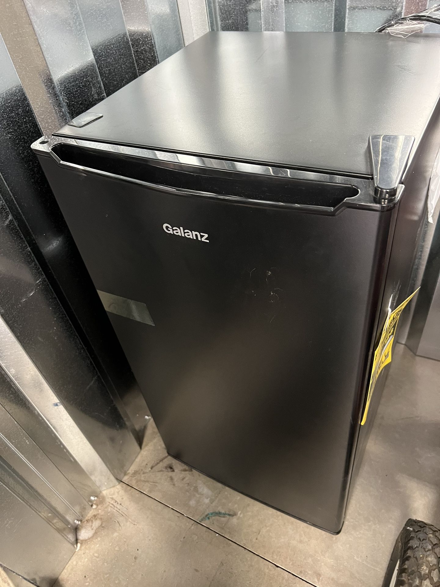 Used Dormitorio Freezer 