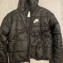 xs men nike puffer jacket