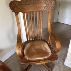 Chair - Old And Sturdy 