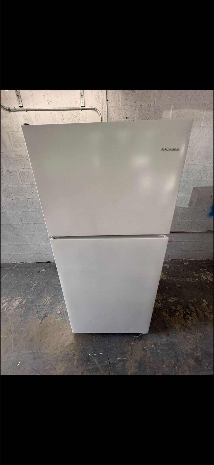 Amana Refrigerator “29