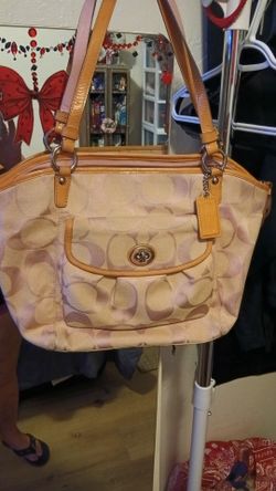 PINK COACH PURSE