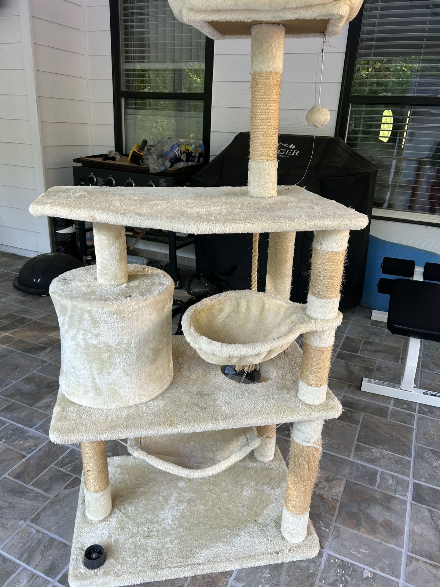 Used Cat House