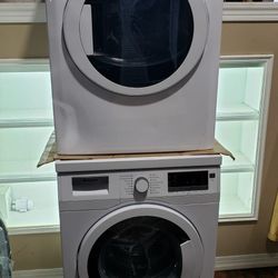 Blomberg 24"w Drayer And Washer Set 220vt 