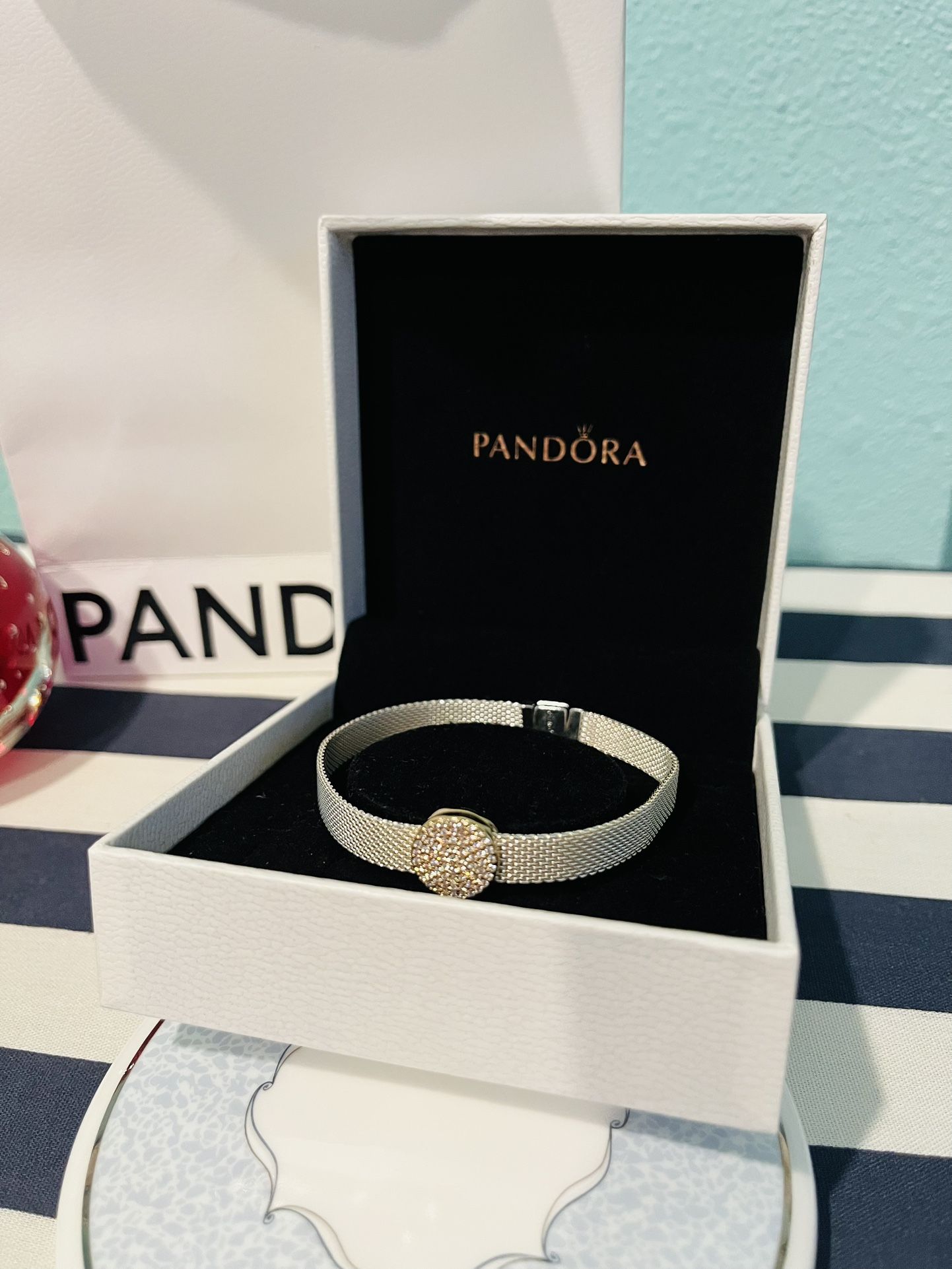 Authentic Pandora Reflexions Short Clasp Pavé Bracelet & Charm
