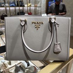 Prada 100% Original
