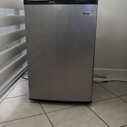 Mini Refrigerator 