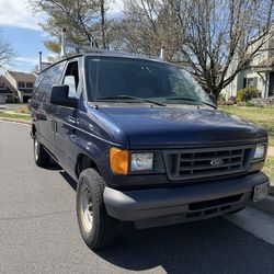 2005 Ford E-250