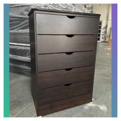 5 drawers dresser / Five drawers dresser