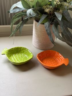 Ceramic Fish-Shaped Serving Dishes - Lime Green & Orange