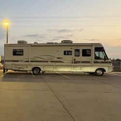 1996 Ford Adventurer