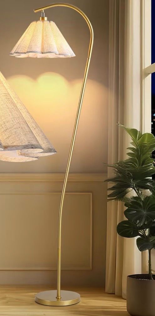 Floor Lamp with Pleated Linen Lampshade, Modern Flower Floor Lamp for Living Room Arc Standing Lamp, Gold Tall Lamp for Bedroom Office Dining Room, Bu