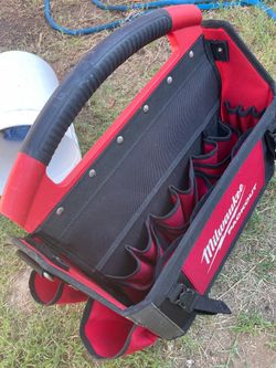 Milwaukee Tote Tool Bag “pack out “