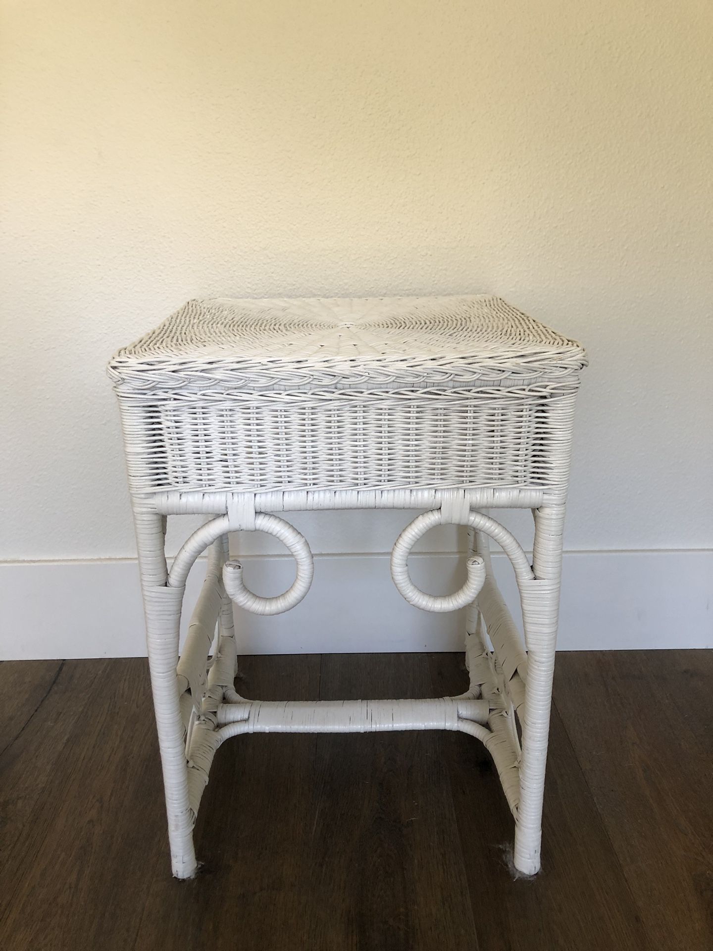 Wicker End Table 