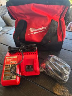 Milwaukee battery