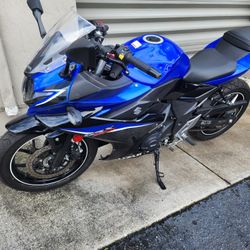 2022 Suzuki Gsx250r