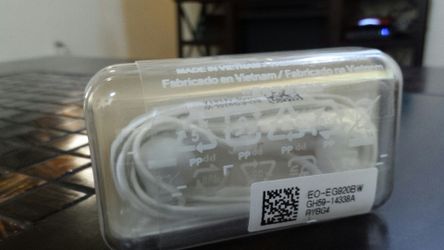 Headphones for Samsung