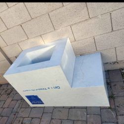 Custom Quartz Restroom Vanity 
