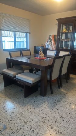 Beautiful Dining Room Set + China Cabinet
