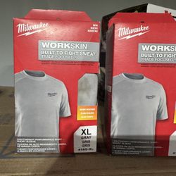 Extra Large Milwaukee T-Shirts