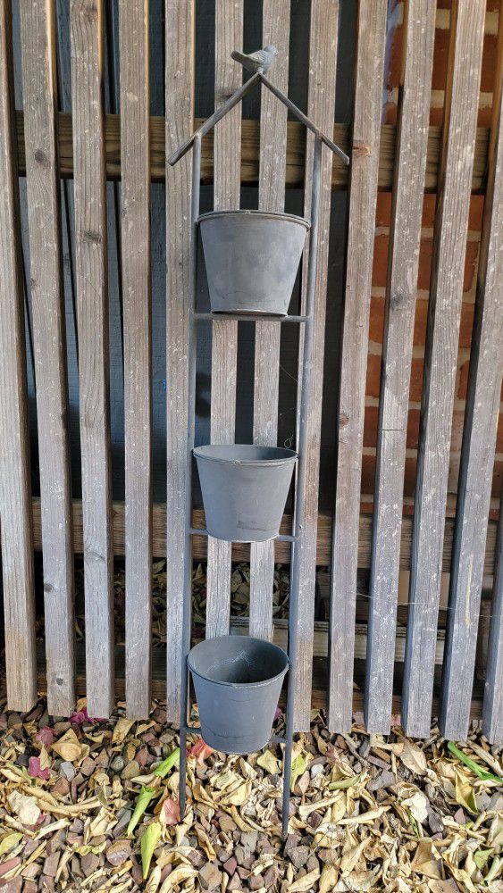 3 Metal Flower Pots On A Stake