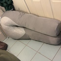 Pregnancy Pillow Pluff