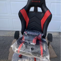Emerge Gaming Chair (Brand New)