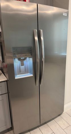 Frigidaire Refrigerator