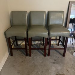 Set of 3 Modern Bar Stools – Great Condition!
