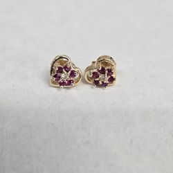 14kt Gold Diamond Ruby Stud Earrings 