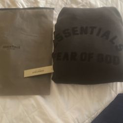 Essential hoodie balck