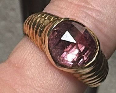 Bvlgari 18k Gold 4 Carat Sapphire Ribbed Ring