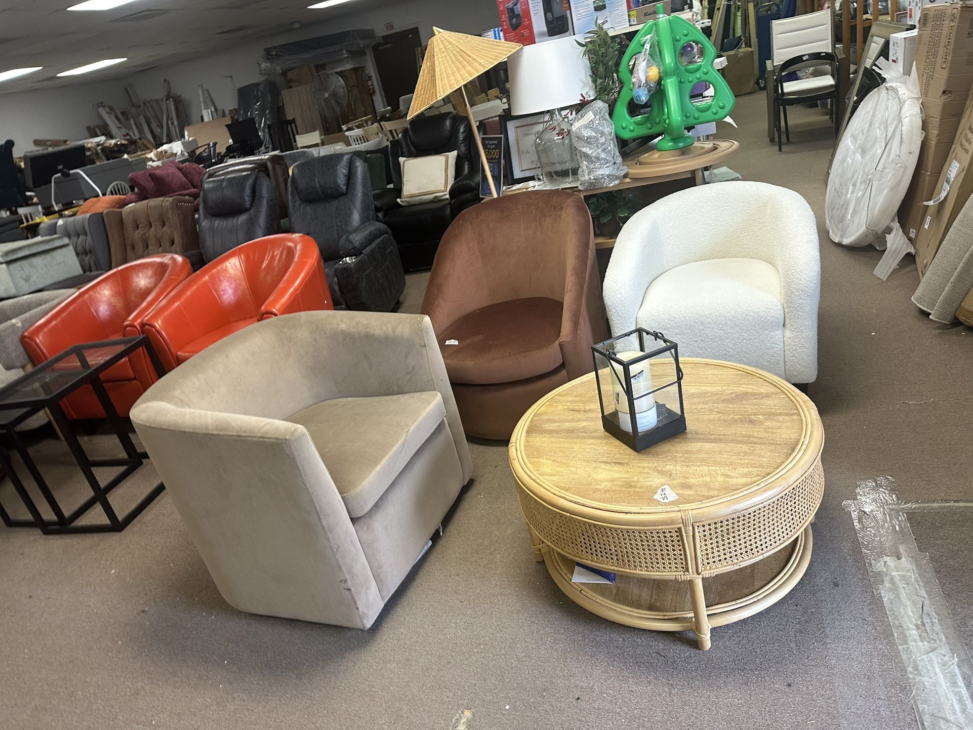 Accent Chair #CoffeeTable #Sidetable #Sofa#