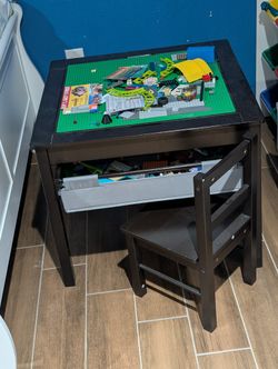 Lego Table With 2 Chairs