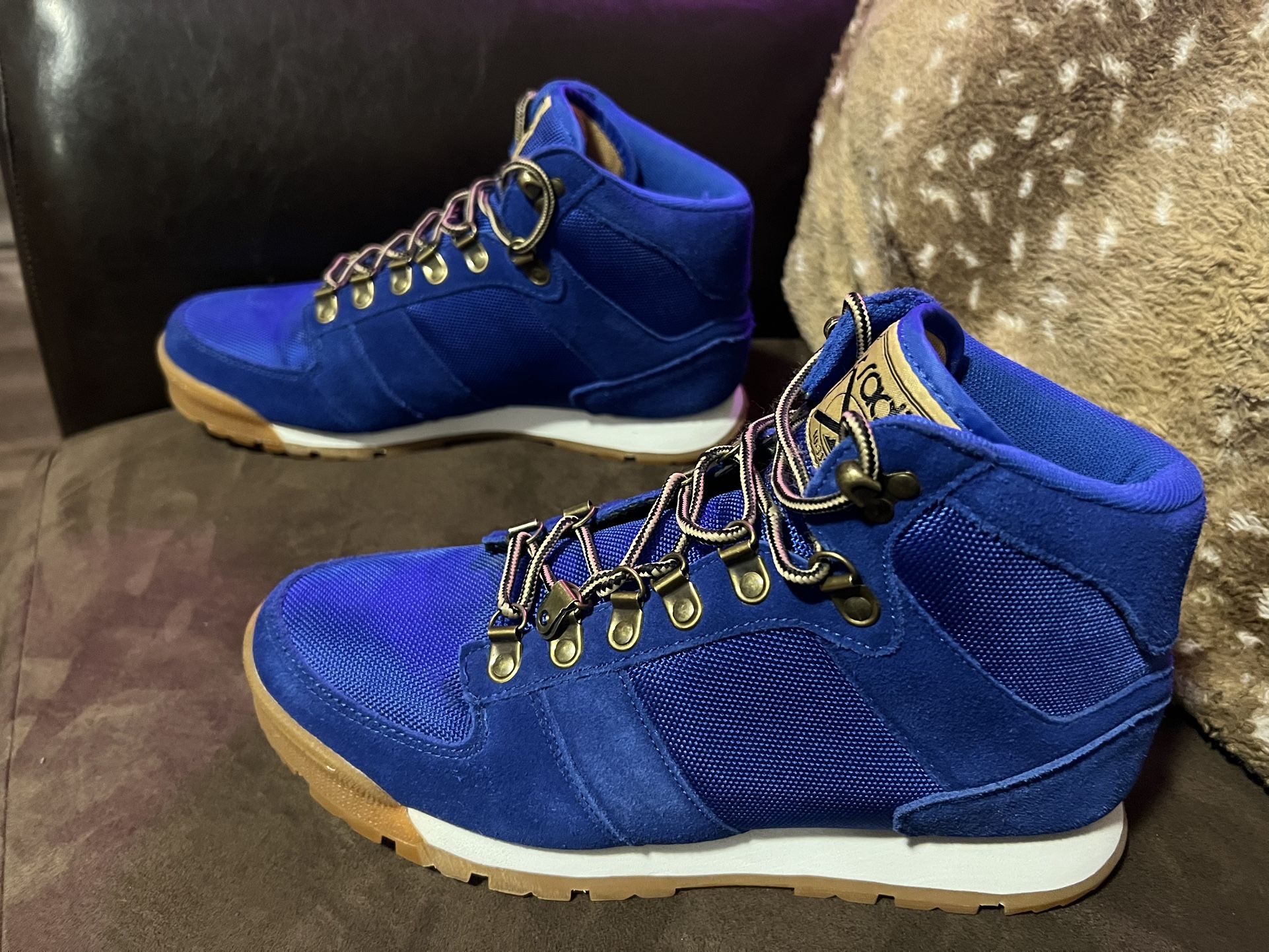 Radii high-top suede mesh boots in blue size 9.5