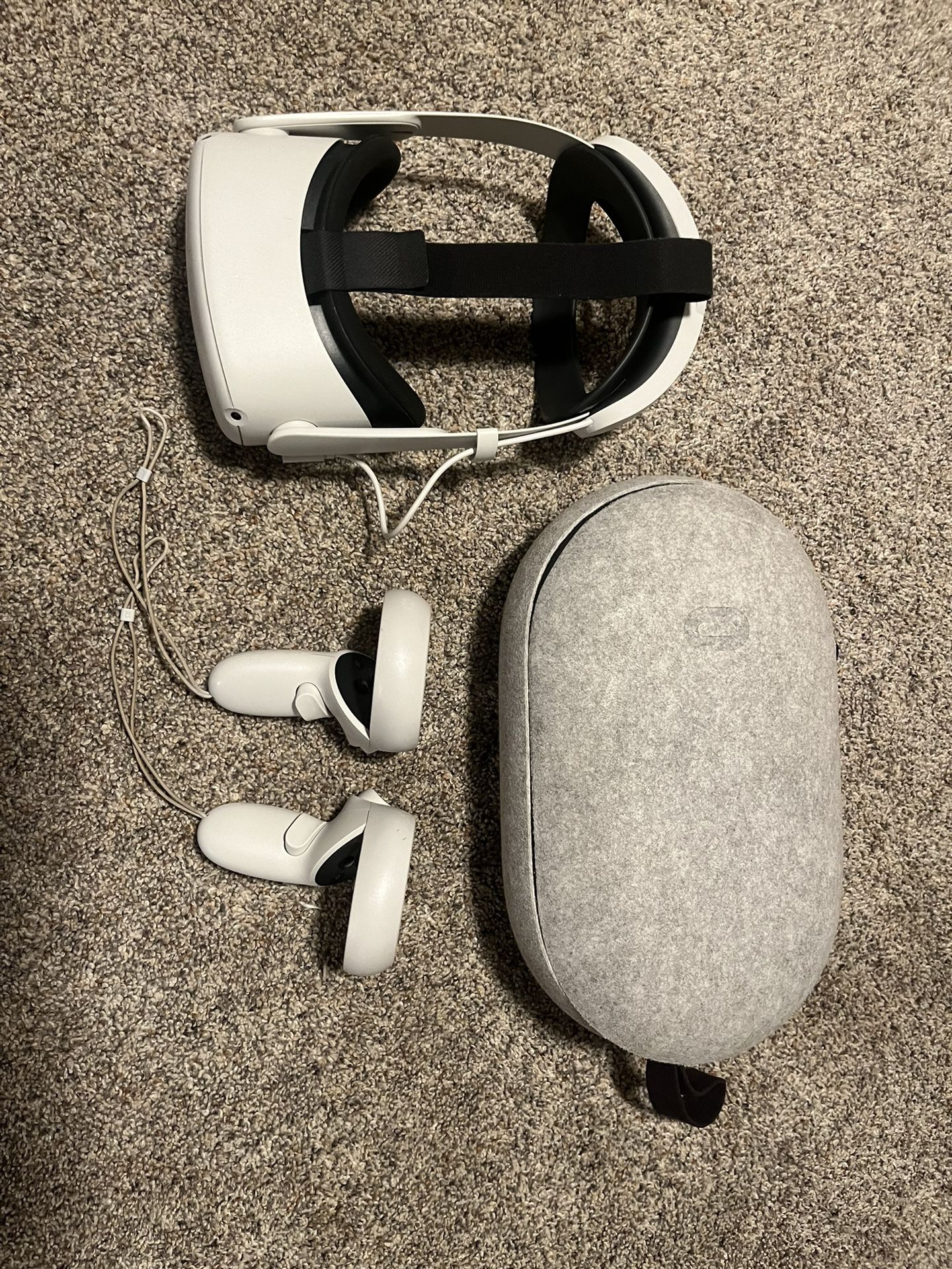 Oculus Quest 2 (64 Gigabytes) Extended Battery, Elite Strap, and Carrying Case 