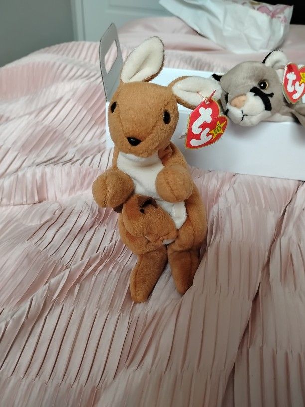 Kangaroo Beanie Baby 