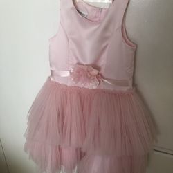 Girls dress: Size: 6…$8.00
