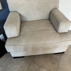 Large Chair With Ottoman 
