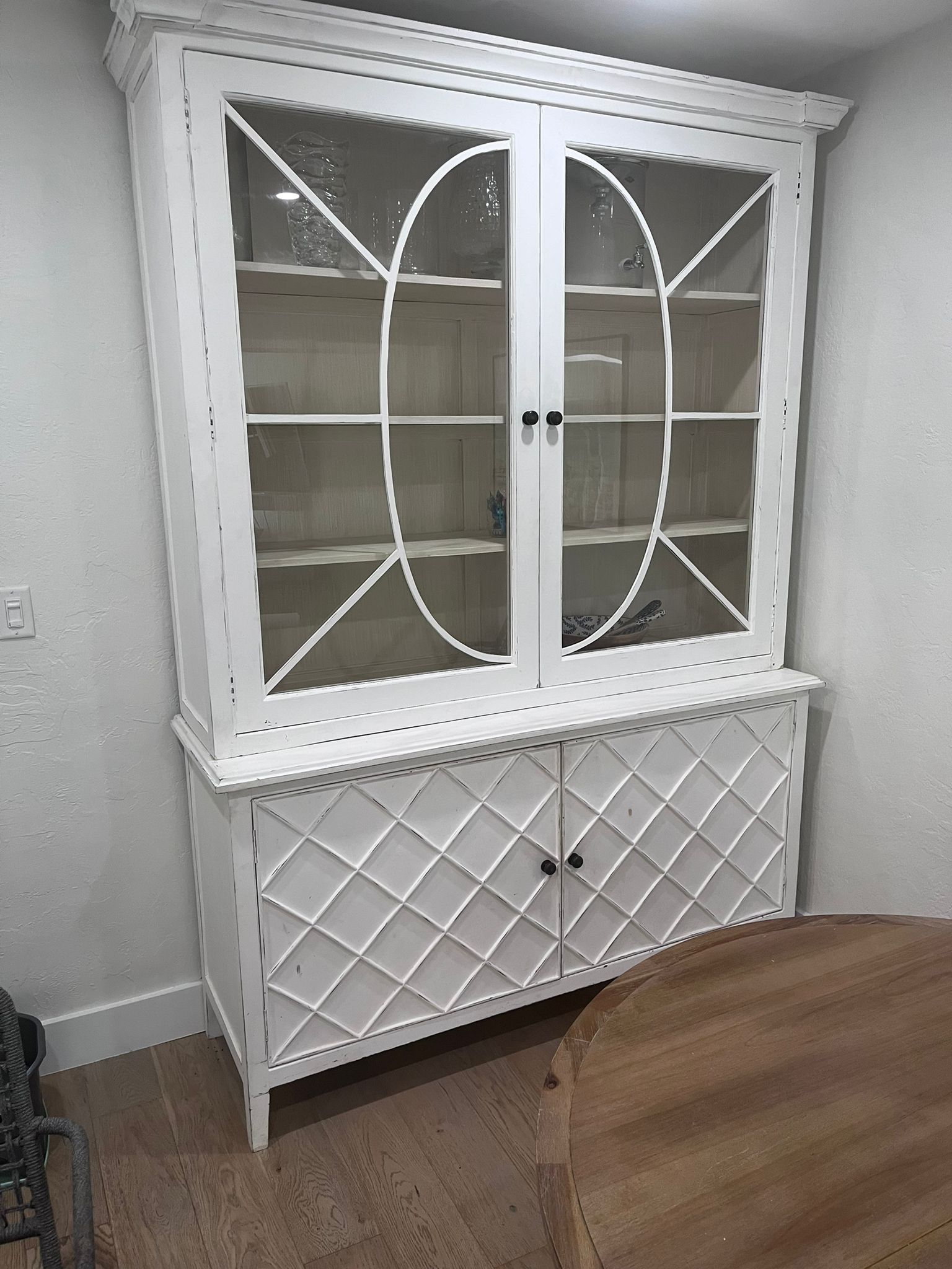 2-Piece Cabinet with Glass and Shelves - White