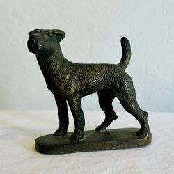 vintage cast iron door stop or paperweight dog